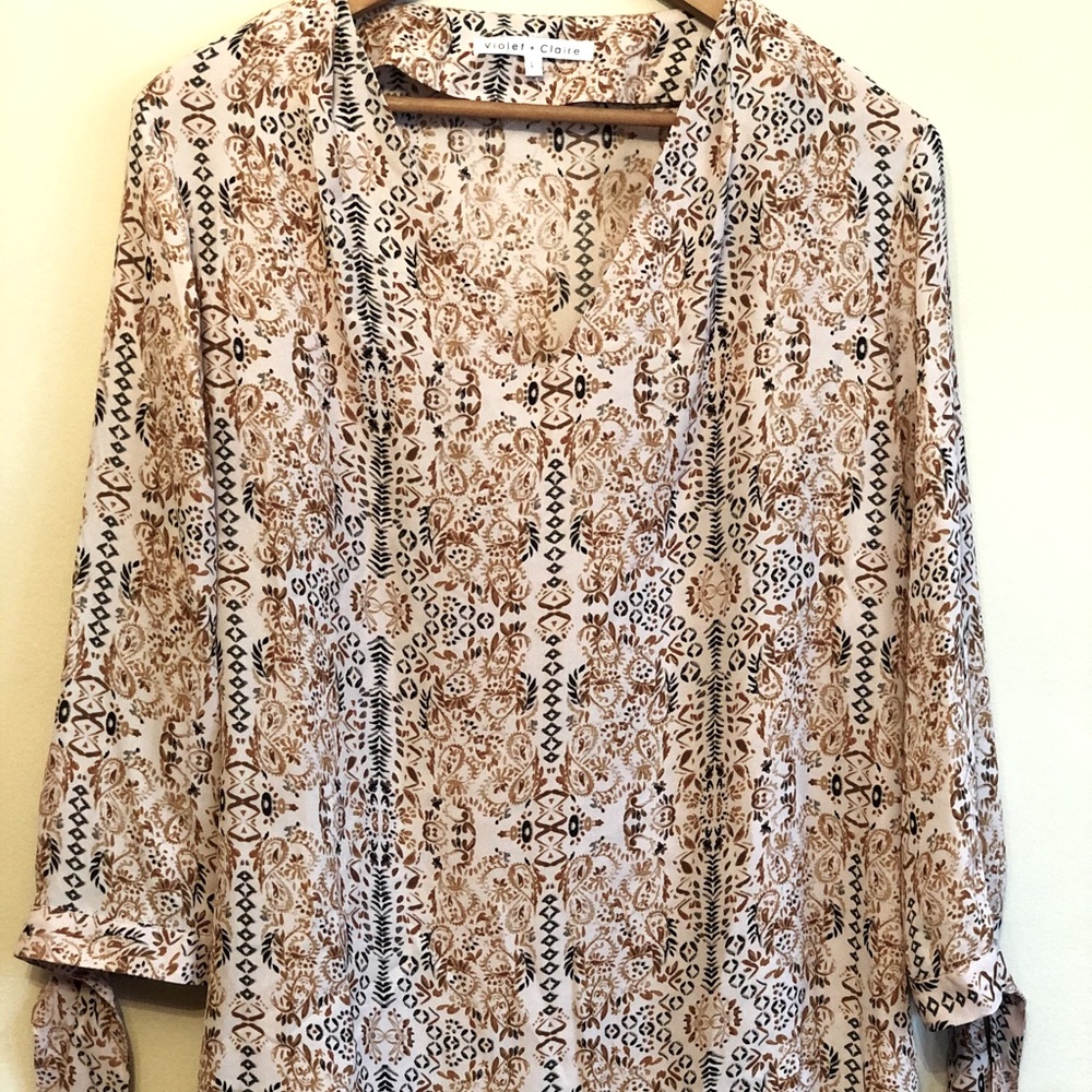 Violet & Claire top! SZ-L